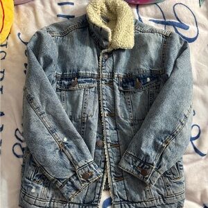 Zara Light Blue Denim Jacket with Cream Sherpa Collar size 10
